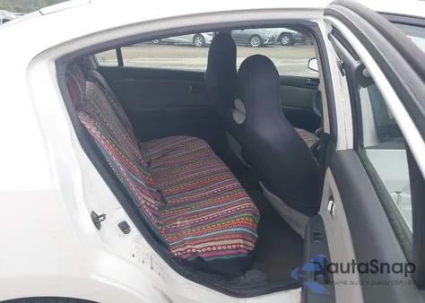 2011 Nissan Sentra 2.0S z USA, uszkodzony, nr VIN 3N1AB6AP6BL693937